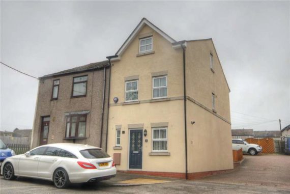 4 Bedroom Semi-Detac...
